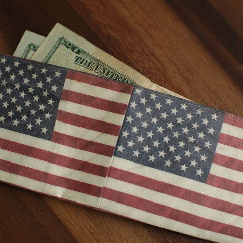 The original Tyvek wallet since 2005. A light, thin wallet made of a single sheet of Tyvek. Choose over 30 wallets with minimalist and fun designs made by artists around the world. The best wallet for men and women that fit in your front pocket.